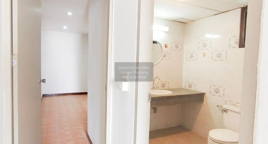 À vendre 2 chambres condo à Bang Na, Bangkok