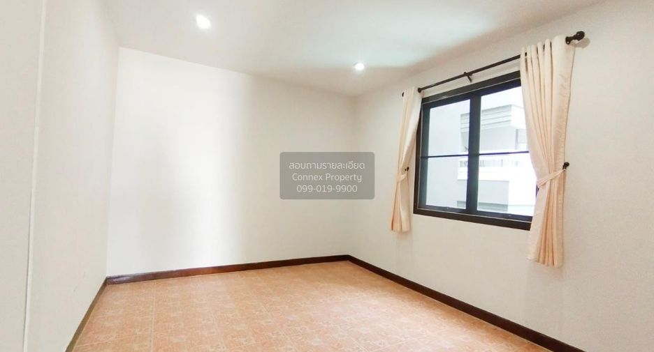 À vendre 2 chambres condo à Bang Na, Bangkok