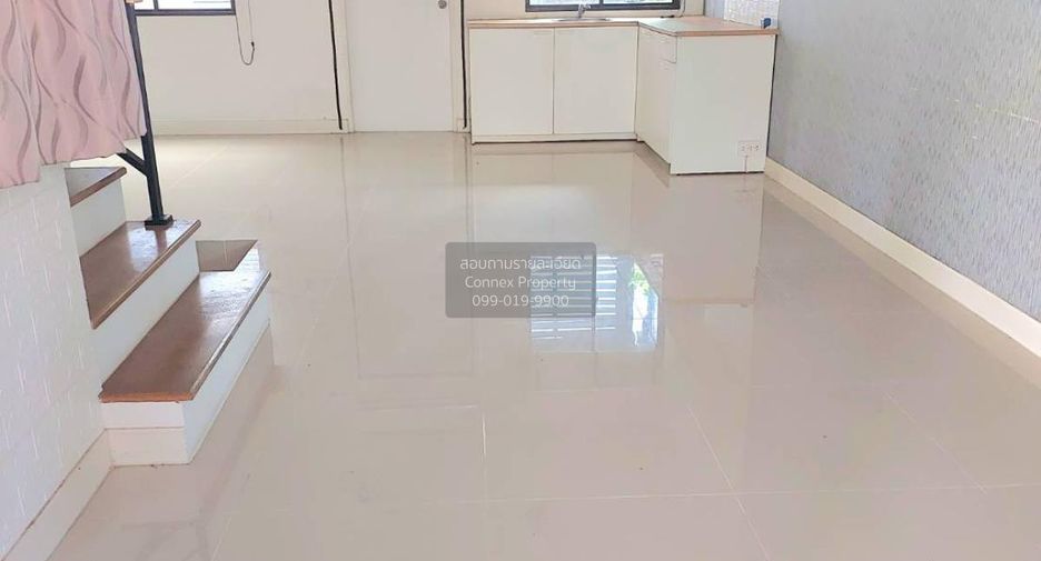 For sale 3 bedrooms townhouse in Khlong Sam Wa, Bangkok