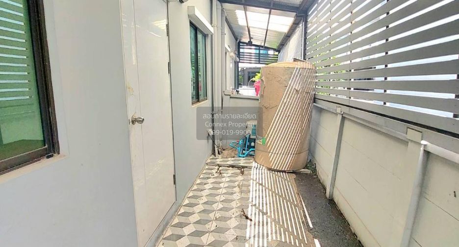For sale 3 bedrooms townhouse in Khlong Sam Wa, Bangkok