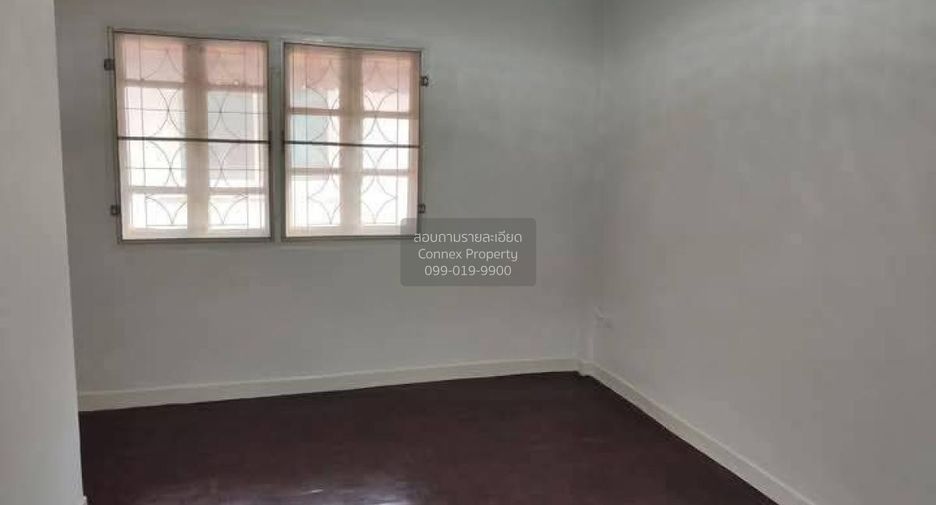 For sale 2 bedrooms townhouse in Khlong Sam Wa, Bangkok