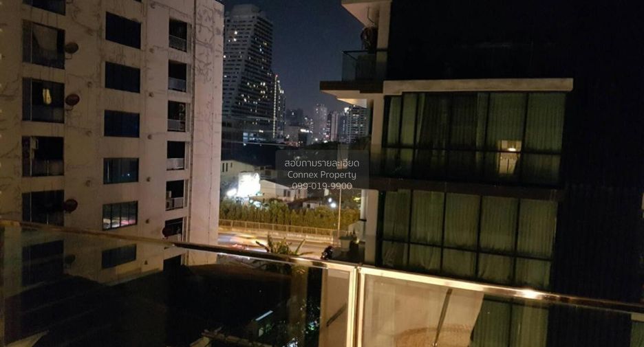 For sale 1 bed condo in Khlong Toei, Bangkok