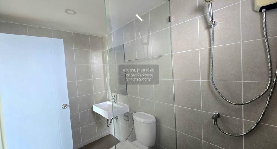 For sale 2 bedrooms condo in Bang Phlat, Bangkok