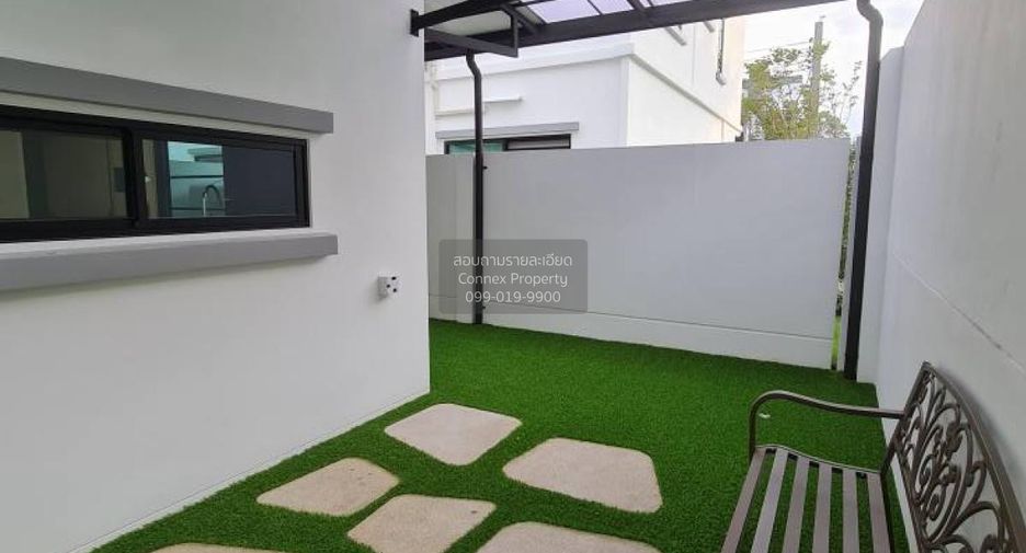 For sale 2 bedrooms townhouse in Bang Phli, Samut Prakan