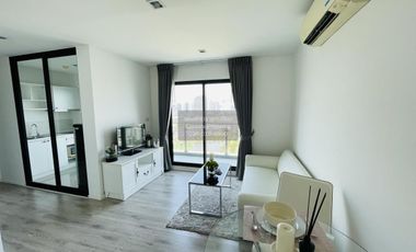 For sale 1 bed condo in Mueang Samut Prakan, Samut Prakan