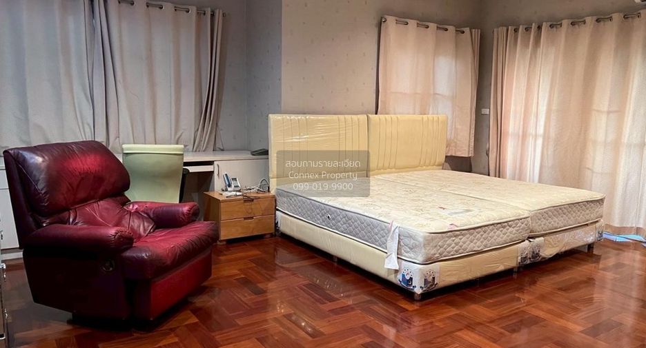 For sale 4 bedrooms house in Mueang Nonthaburi, Nonthaburi