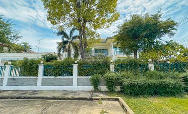For sale 4 bedrooms house in Mueang Nonthaburi, Nonthaburi