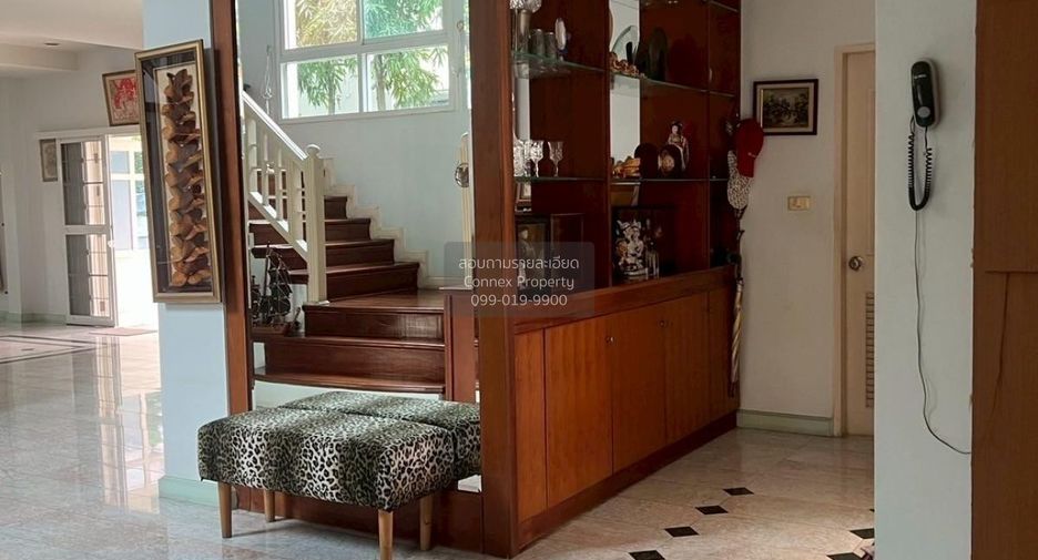 For sale 4 bedrooms house in Mueang Nonthaburi, Nonthaburi