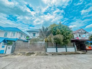 出售 3 卧室 独立屋 在 Sai Noi, Nonthaburi
