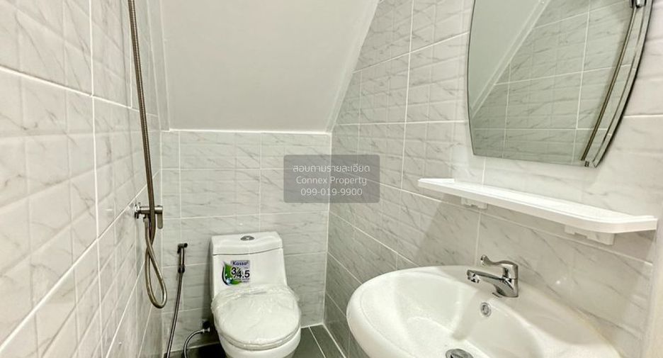 For sale 3 bedrooms townhouse in Sai Noi, Nonthaburi