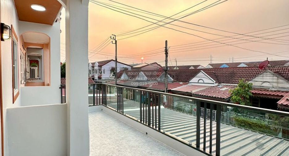 For sale 3 bedrooms townhouse in Sai Noi, Nonthaburi