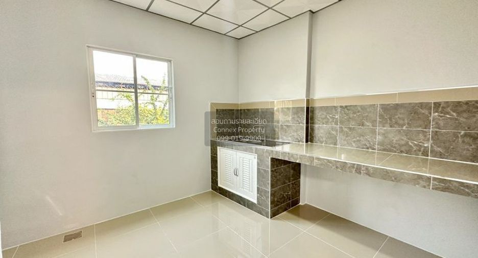For sale 3 bedrooms townhouse in Sai Noi, Nonthaburi