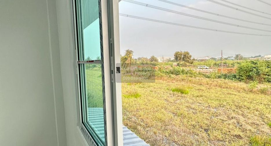 For sale 3 bedrooms townhouse in Sai Noi, Nonthaburi