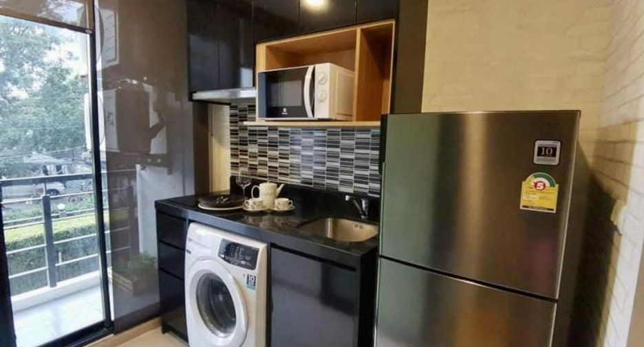 For sale 1 bed condo in Bang Na, Bangkok