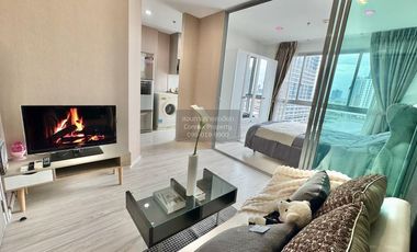 À vendre 1 chambre condo à Bang Sue, Bangkok