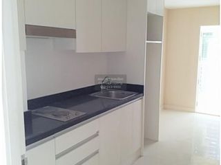 出售 1 卧室 公寓 在 Mueang Samut Prakan, Samut Prakan