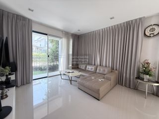出售 4 卧室 独立屋 在 Bang Khae, 曼谷