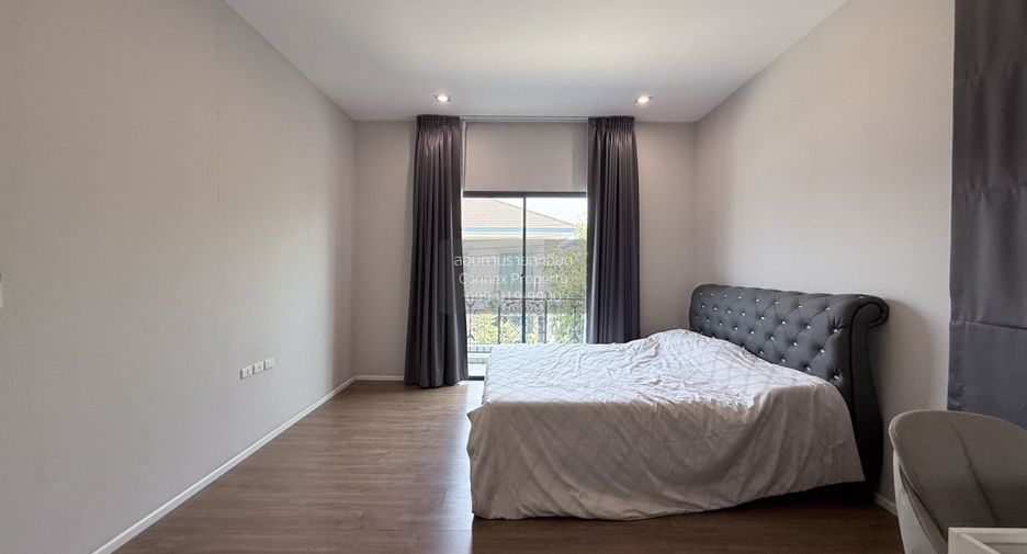 Haus zum Kauf mit 4 Zimmer in Bang Khae, Bangkok