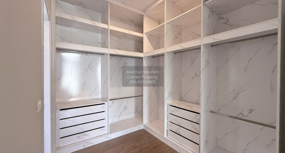Haus zum Kauf mit 4 Zimmer in Bang Khae, Bangkok