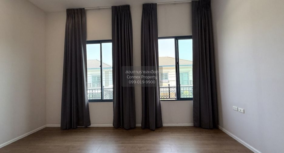 Haus zum Kauf mit 4 Zimmer in Bang Khae, Bangkok