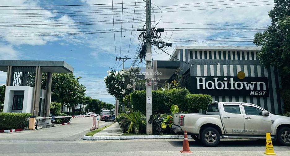 Casa adosada en venta de 3 habitaciones en Bang Khun Thian, Bangkok