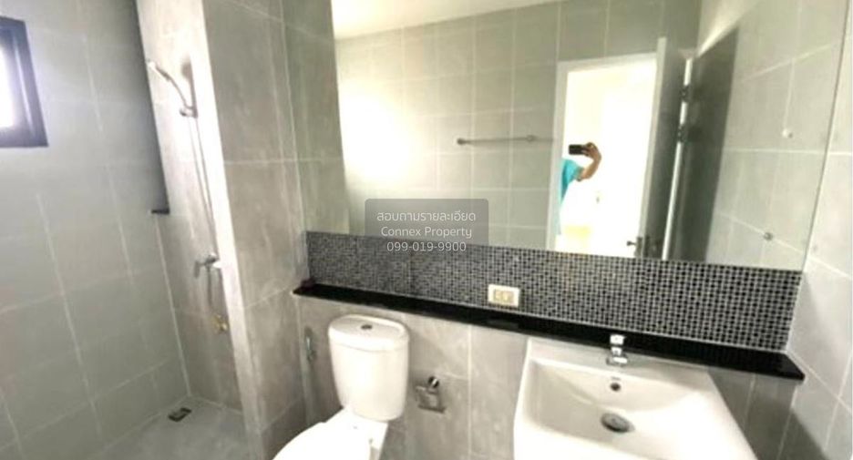 For sale 3 bedrooms townhouse in Lam Luk Ka, Pathum Thani