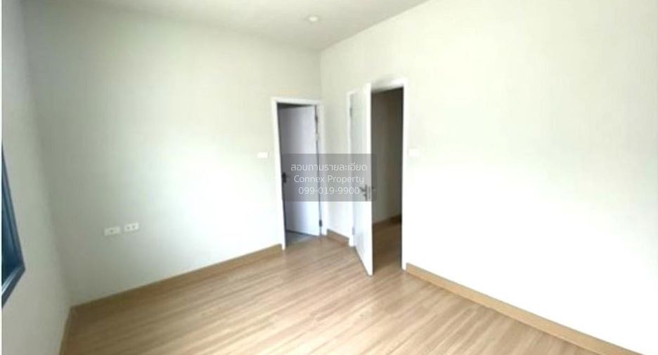 For sale 3 bedrooms townhouse in Lam Luk Ka, Pathum Thani