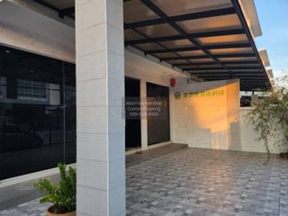 Продажа 2 спальни таунхаус в Буенг Кум, Бангкок