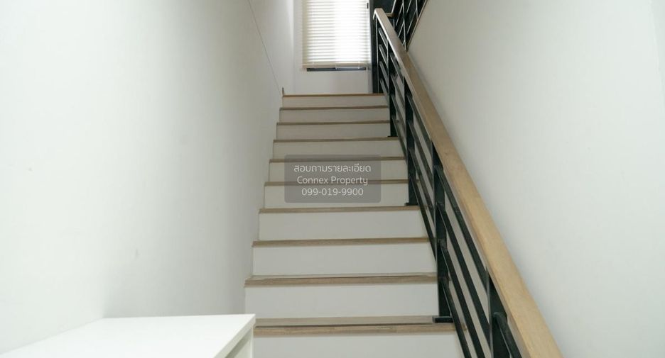 For sale 3 bedrooms townhouse in Prawet, Bangkok