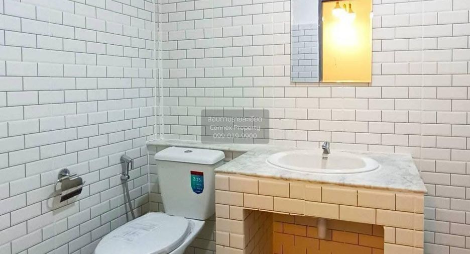 For sale 3 bedrooms townhouse in Sai Noi, Nonthaburi