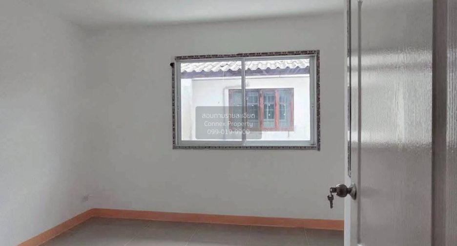 For sale 3 bedrooms townhouse in Sai Noi, Nonthaburi