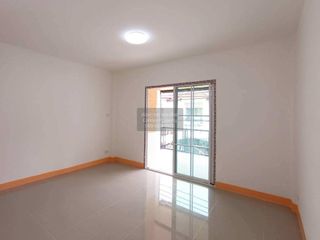 For sale 3 ベッドルーム townhouse in Sai Noi, Nonthaburi