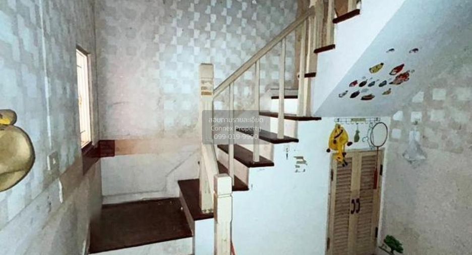 For sale 3 bedrooms townhouse in Khlong Luang, Pathum Thani