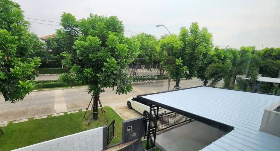 For sale 4 bedrooms house in Khlong Sam Wa, Bangkok