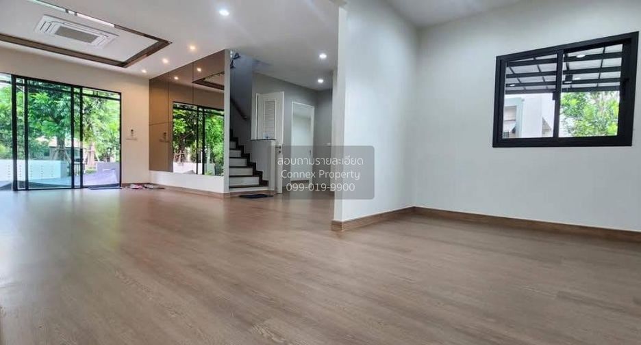For sale 4 bedrooms house in Khlong Sam Wa, Bangkok