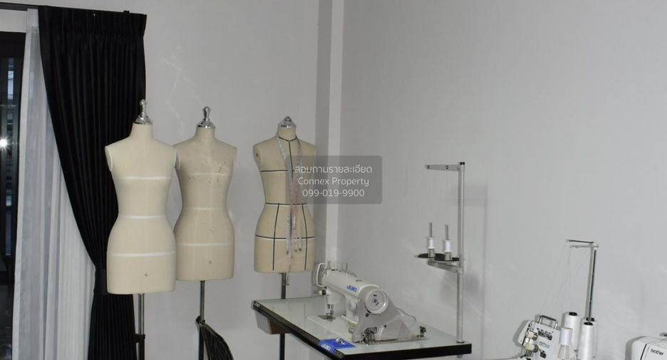 For sale 3 bedrooms townhouse in Lat Phrao, Bangkok