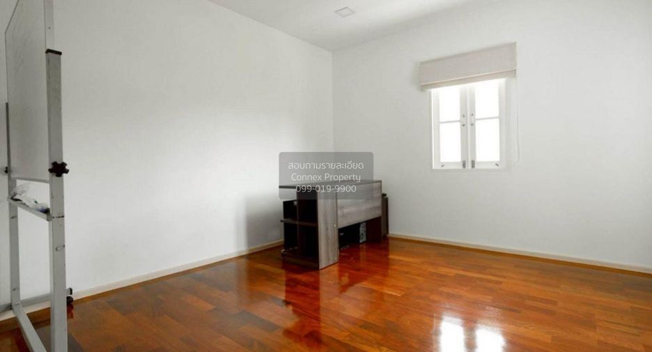 For sale 3 bedrooms house in Khlong Sam Wa, Bangkok