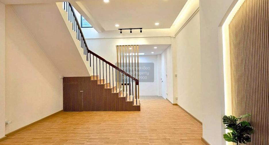 For sale 2 bedrooms townhouse in Pak Kret, Nonthaburi