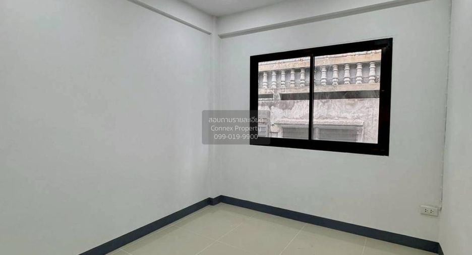 Casa adosada en venta de 4 habitaciones en Bang Bua Thong, Nonthaburi