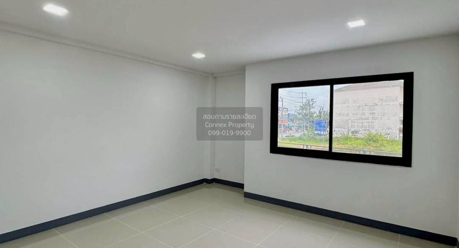 Casa adosada en venta de 4 habitaciones en Bang Bua Thong, Nonthaburi