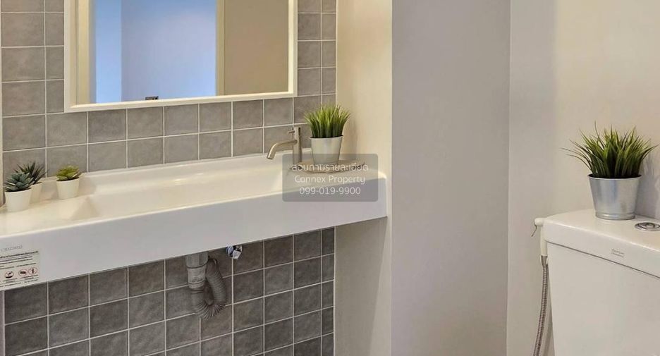 For sale 1 bed condo in Thon Buri, Bangkok