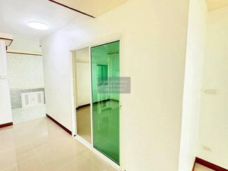 Casa adosada en venta de 3 habitaciones en Bang Bua Thong, Nonthaburi