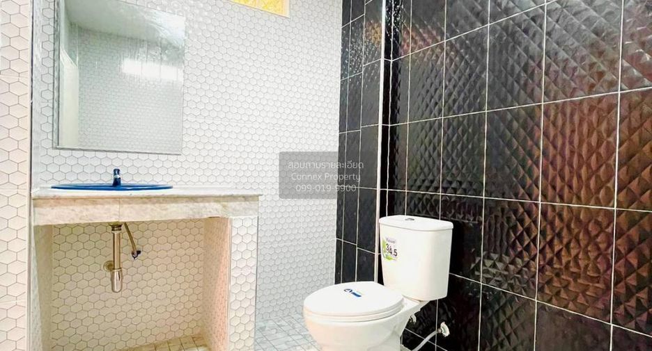 For sale 3 bedrooms townhouse in Bang Bua Thong, Nonthaburi