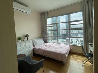 For sale 3 ベッドルーム condo in Ratchathewi, Bangkok