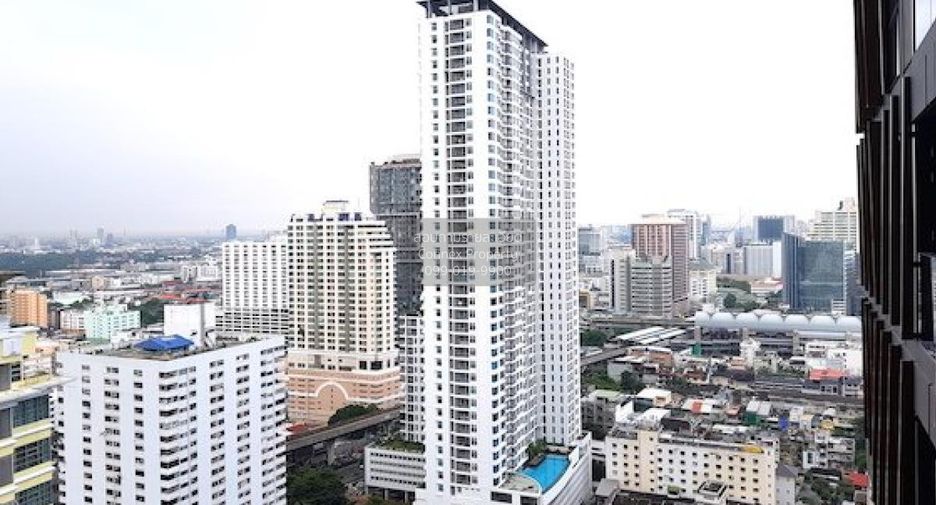 For rent 2 bedrooms condo in Pathum Wan, Bangkok