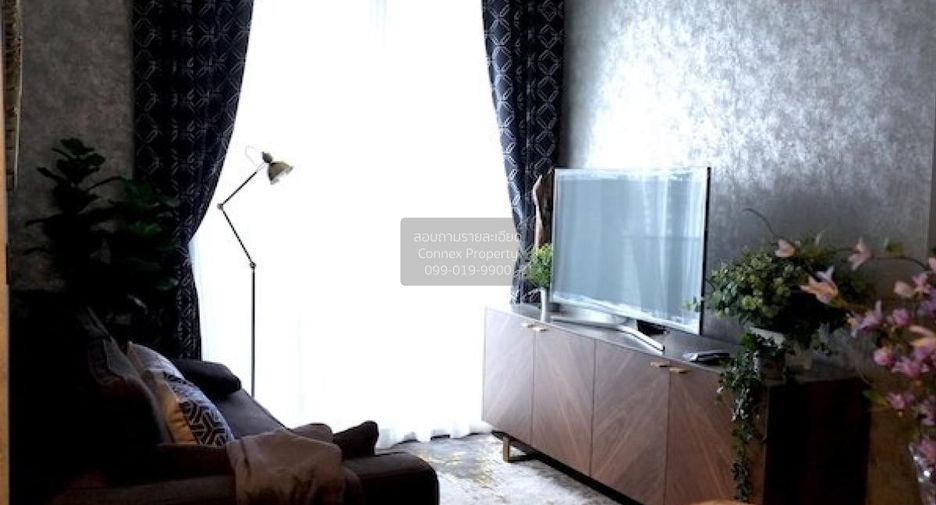 For rent 2 bedrooms condo in Pathum Wan, Bangkok