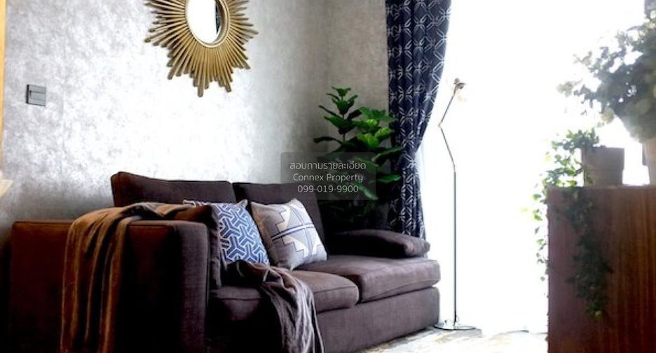 For rent 2 bedrooms condo in Pathum Wan, Bangkok