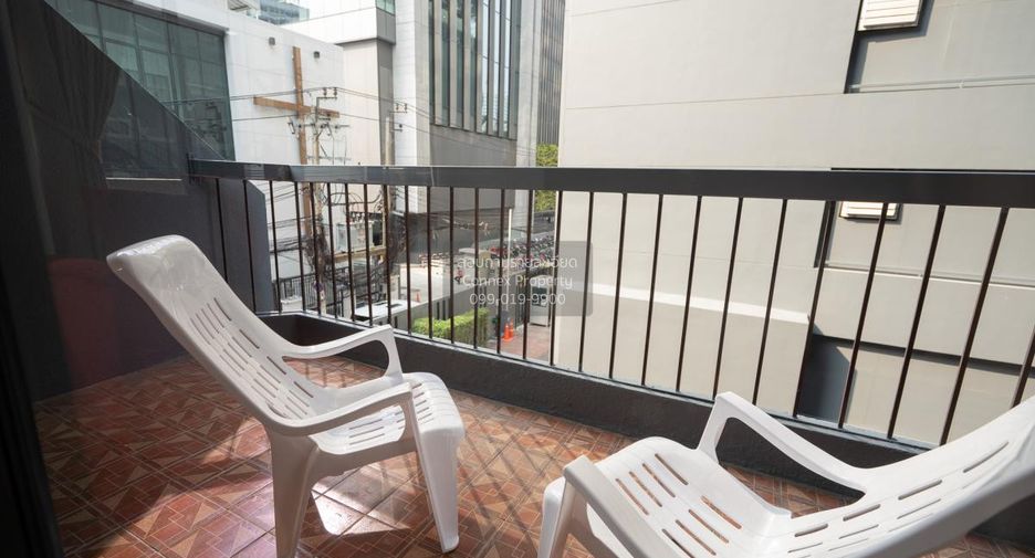 For rent 3 bedrooms condo in Khlong Toei, Bangkok