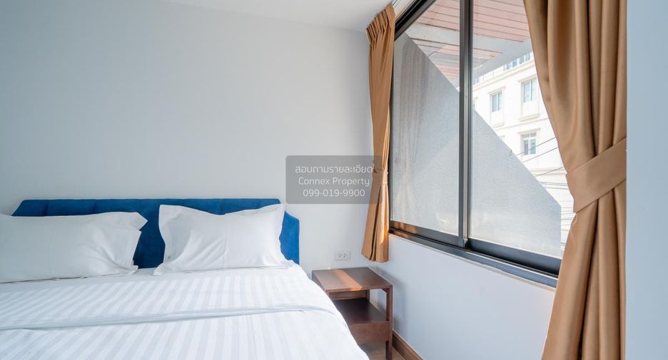 For rent 3 bedrooms condo in Khlong Toei, Bangkok