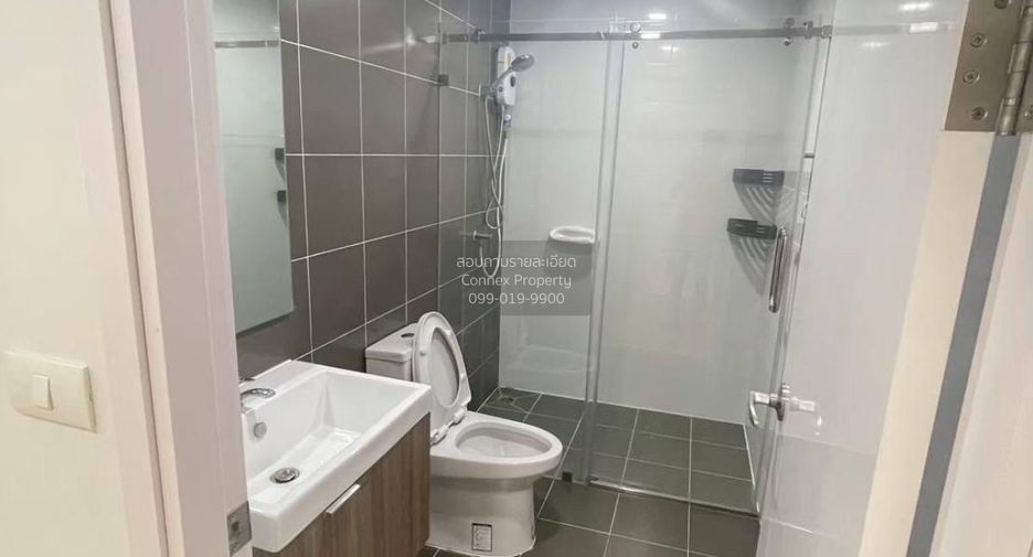 For rent 3 bedrooms townhouse in Bang Phli, Samut Prakan